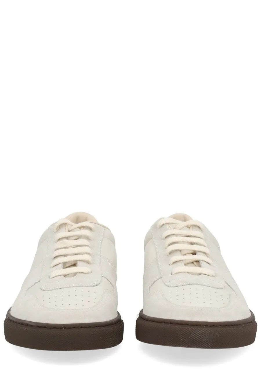 Common Projects men’s Bball slim sneaker in cream suede with dark brown rubber sole and matching laces
