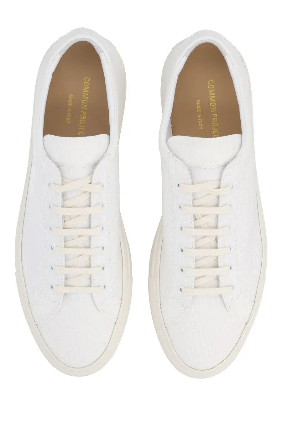 Common projects men’s sneaker achilles white leather low-top with matching laces and minimalist design