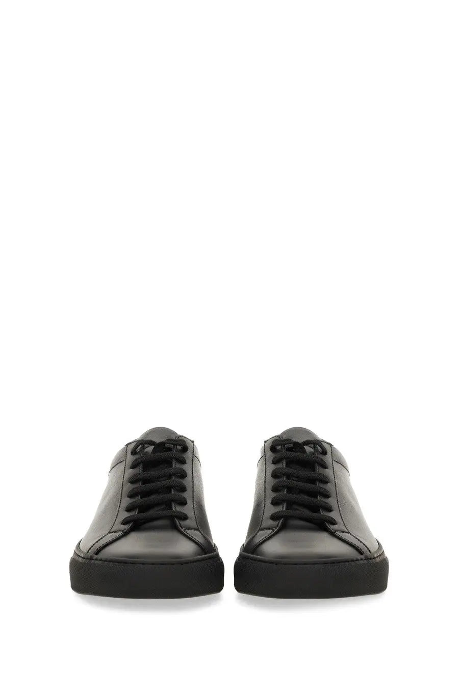 Common Projects men’s sneaker low Achilles original black leather low-top with black laces and chunky rubber sole