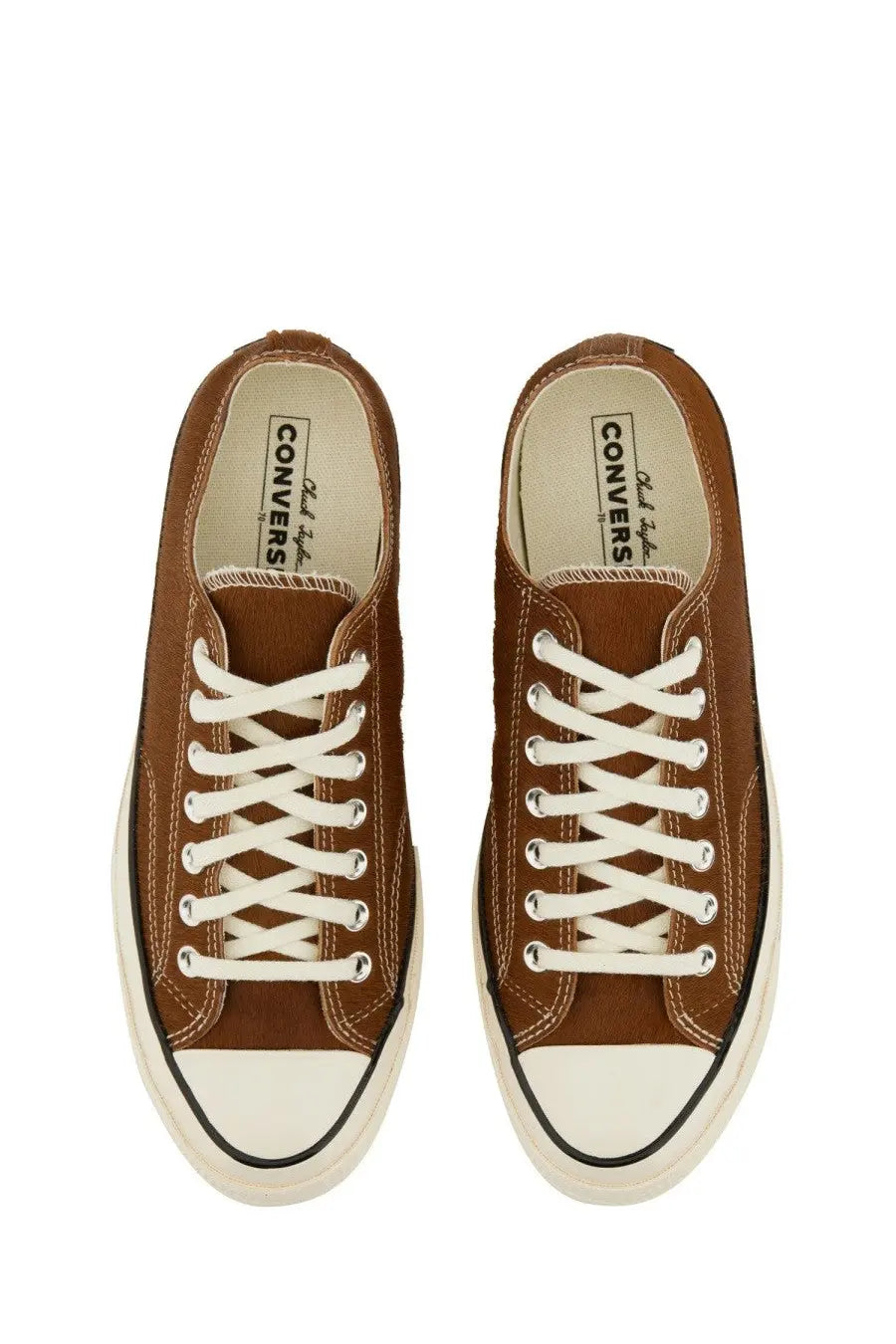 Converse unisex chuck ox sneaker brown with white laces and classic rubber toe cap in canvas material