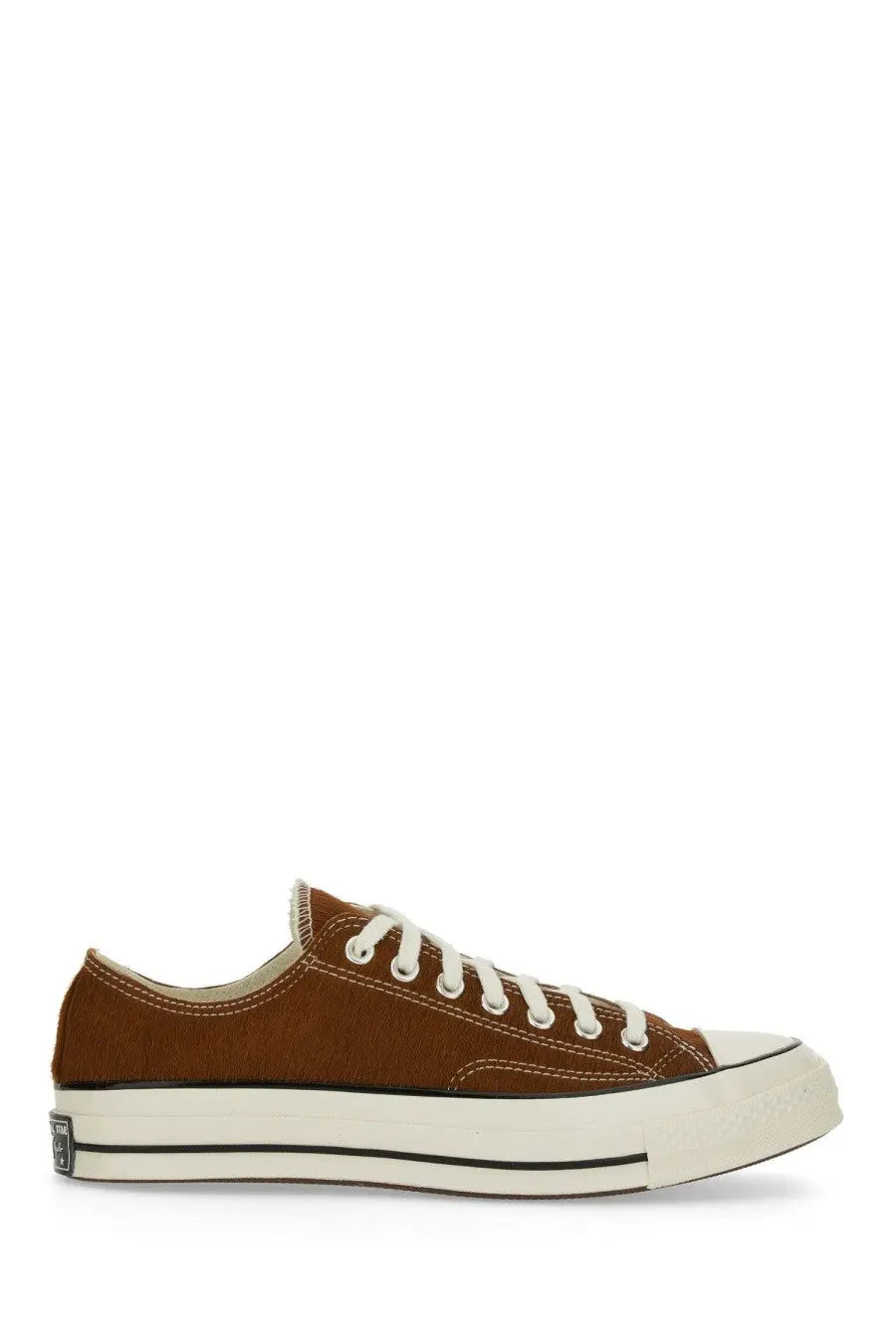 Converse unisex chuck ox sneaker brown low-top canvas with white laces white rubber toe cap and black midsole piping