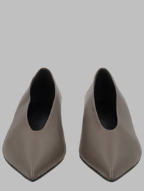 Aeyde Women's Décolleté Clara Brown