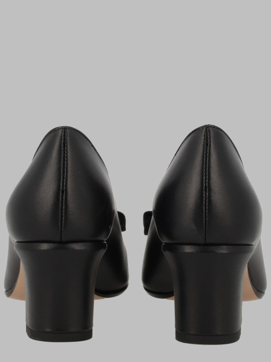 Ferragamo Women's Décolleté Vara Con Tacco Black
