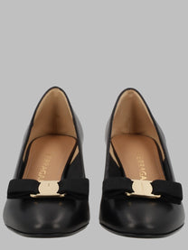 Ferragamo Women's Décolleté Vara Con Tacco Black