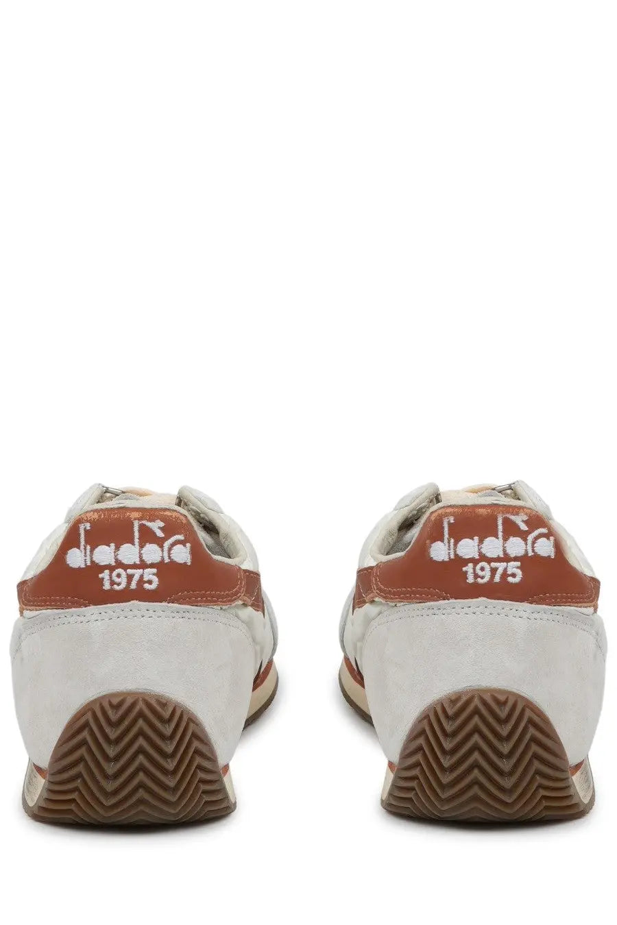 Diadora men’s sneaker equipe vela white with white and brown suede upper, rubber sole, and classic retro design