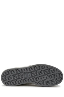 Gray rubber sole with herringbone tread and gucci logo embossed in the center of diadora men’s sneaker prestige used white