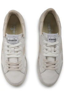 Diadora men’s sneaker prestige used white low-top leather sneaker with distressed detailing and classic design