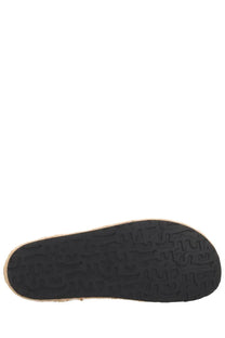 Black rubber sole with textured pattern and light woven edge on diesel men’s boot lukas akb beige