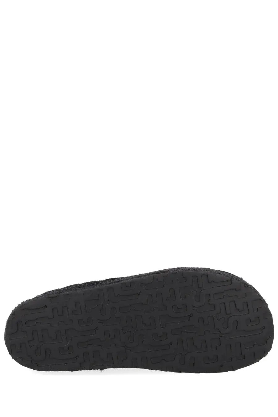 Black rubber sole with repeating geometric tread pattern on diesel men’s boot lukas akb black