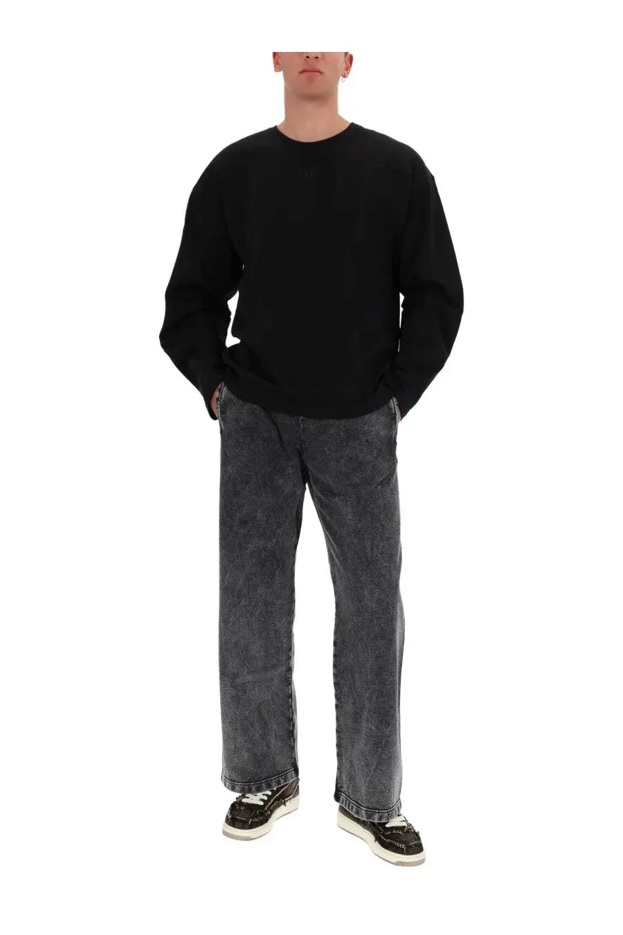 Diesel men’s black oversized cotton crewneck sweatshirt with long sleeves for casual wear