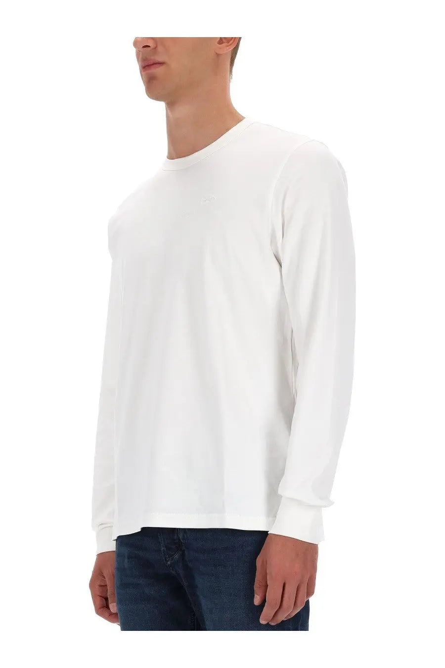 Diesel men’s white long-sleeved crew neck shirt made of soft cotton fabric ideal for casual wear
