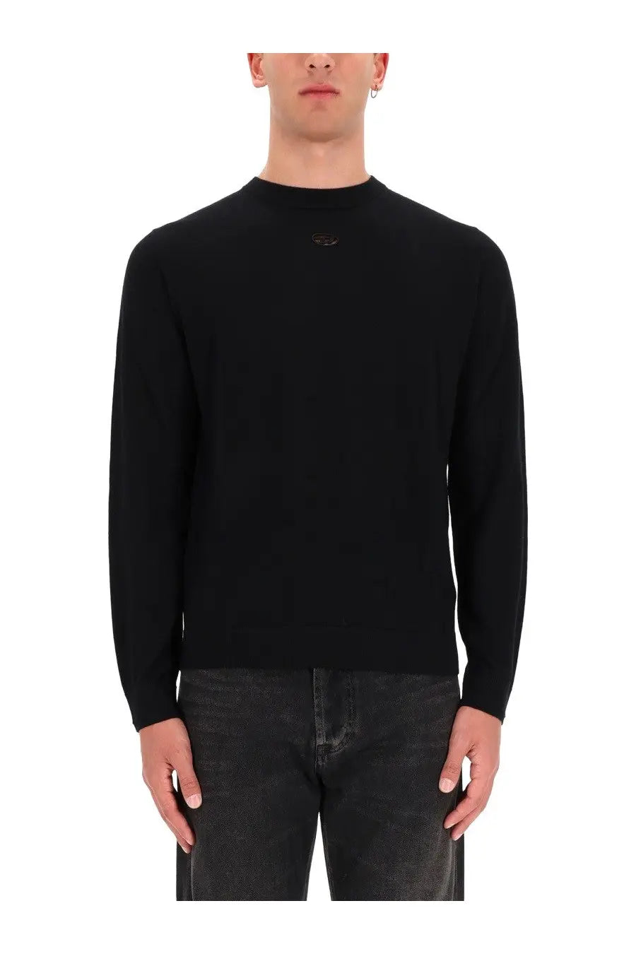 Diesel men’s Valiam jersey black crewneck sweater with subtle embroidered logo at the chest in soft fabric