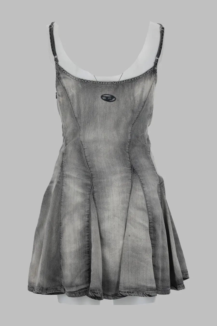 Diesel women’s abito corto DE Spoky grey gray denim mini dress with thin straps and a flared skirt