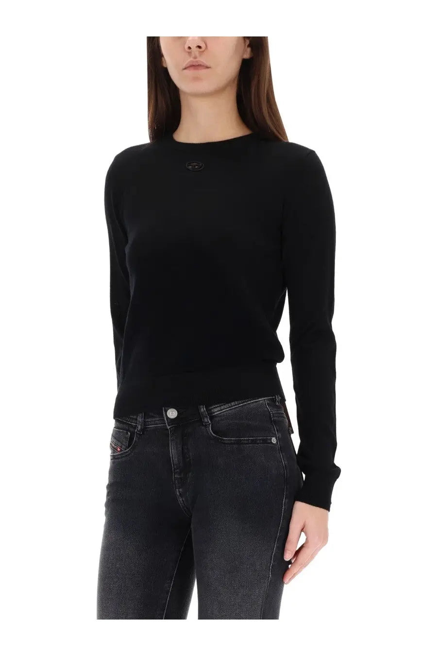 Diesel women’s jersey alinesa black long-sleeved knit sweater with a subtle logo at the neckline