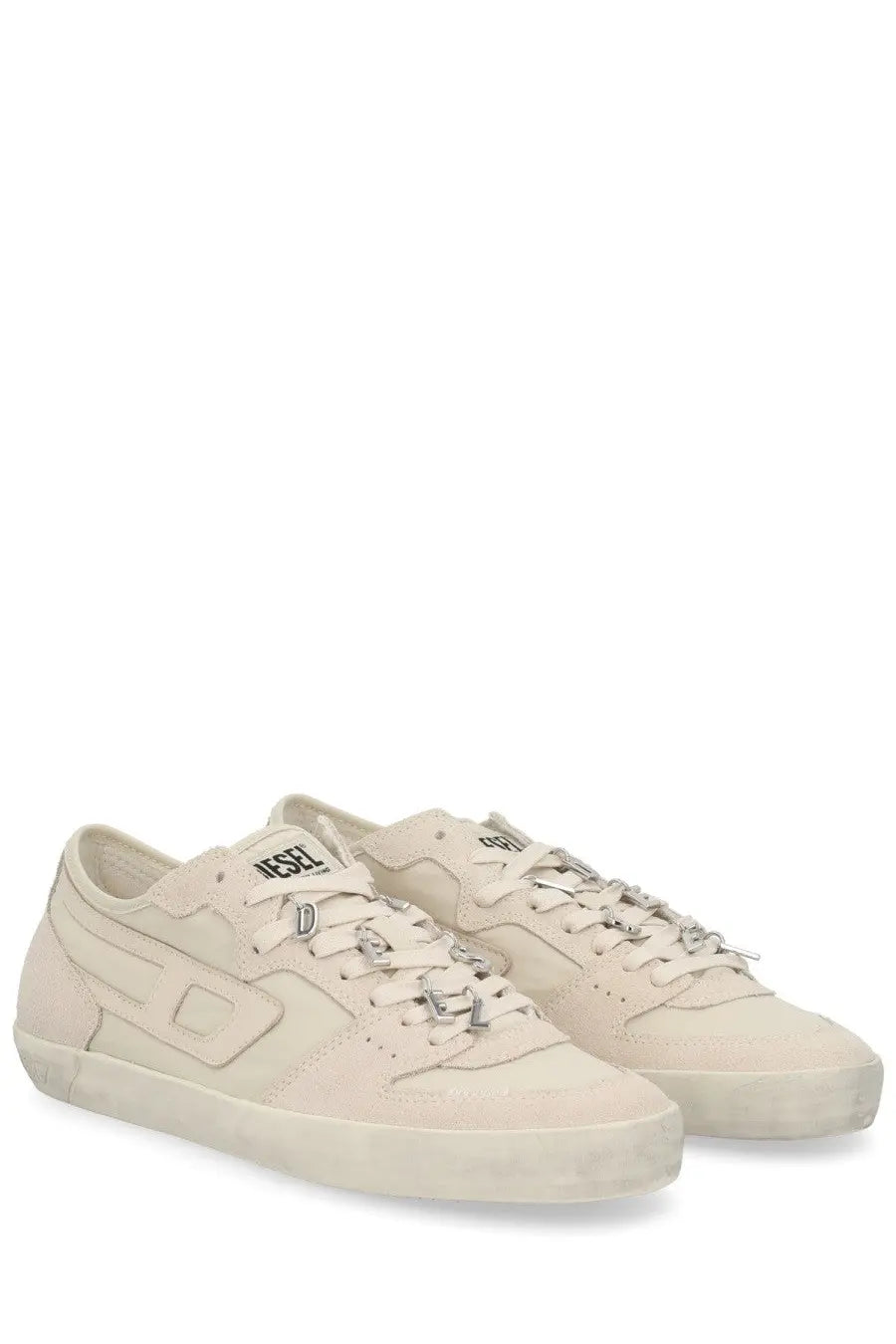 Diesel women’s Leroji low sneaker white cream suede with silver metal eyelets and classic low-top design