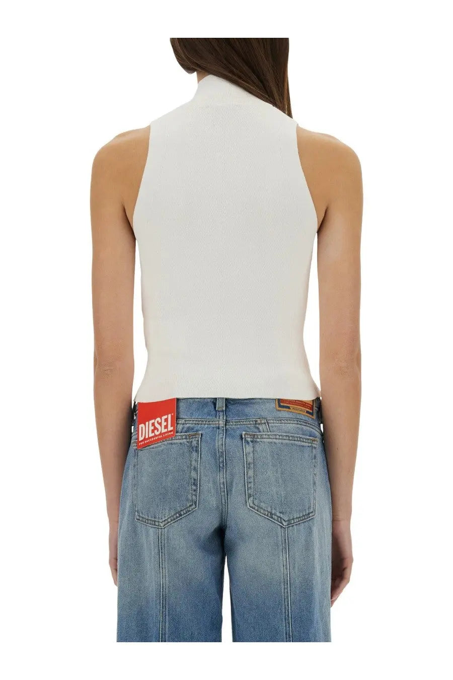 Diesel women’s onervax sleeveless high-neck top in white with a fitted silhouette for stylish casual wear