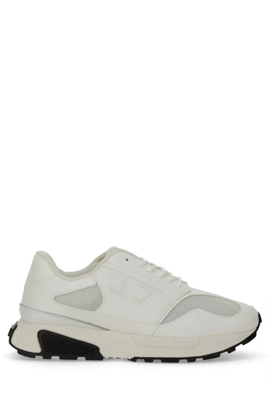 Diesel women’s sneaker runner tame white with black accents featuring mesh panels and a chunky sole in a modern design