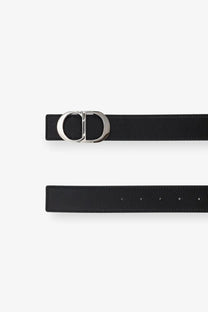 Dior men’s hammered black leather belt with silver-toned d-shaped buckle for stylish casual wear
