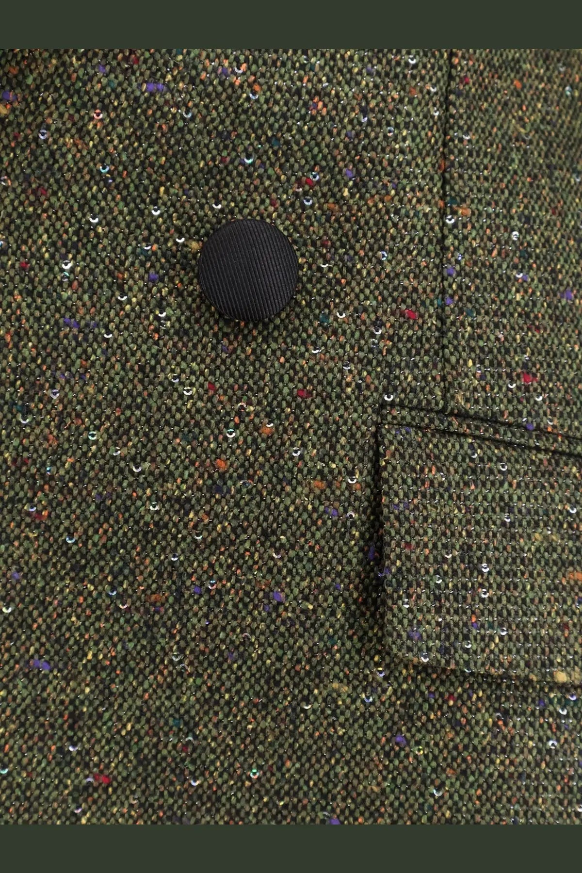 Dior women’s fitted tweed blazer in dark green silk and virgin wool blend with subtle speckled pattern and black button