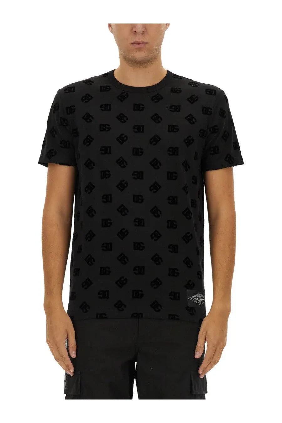Black Dolce &amp; Gabbana men’s cotton t-shirt with embossed logo-print pattern in black cotton fabric
