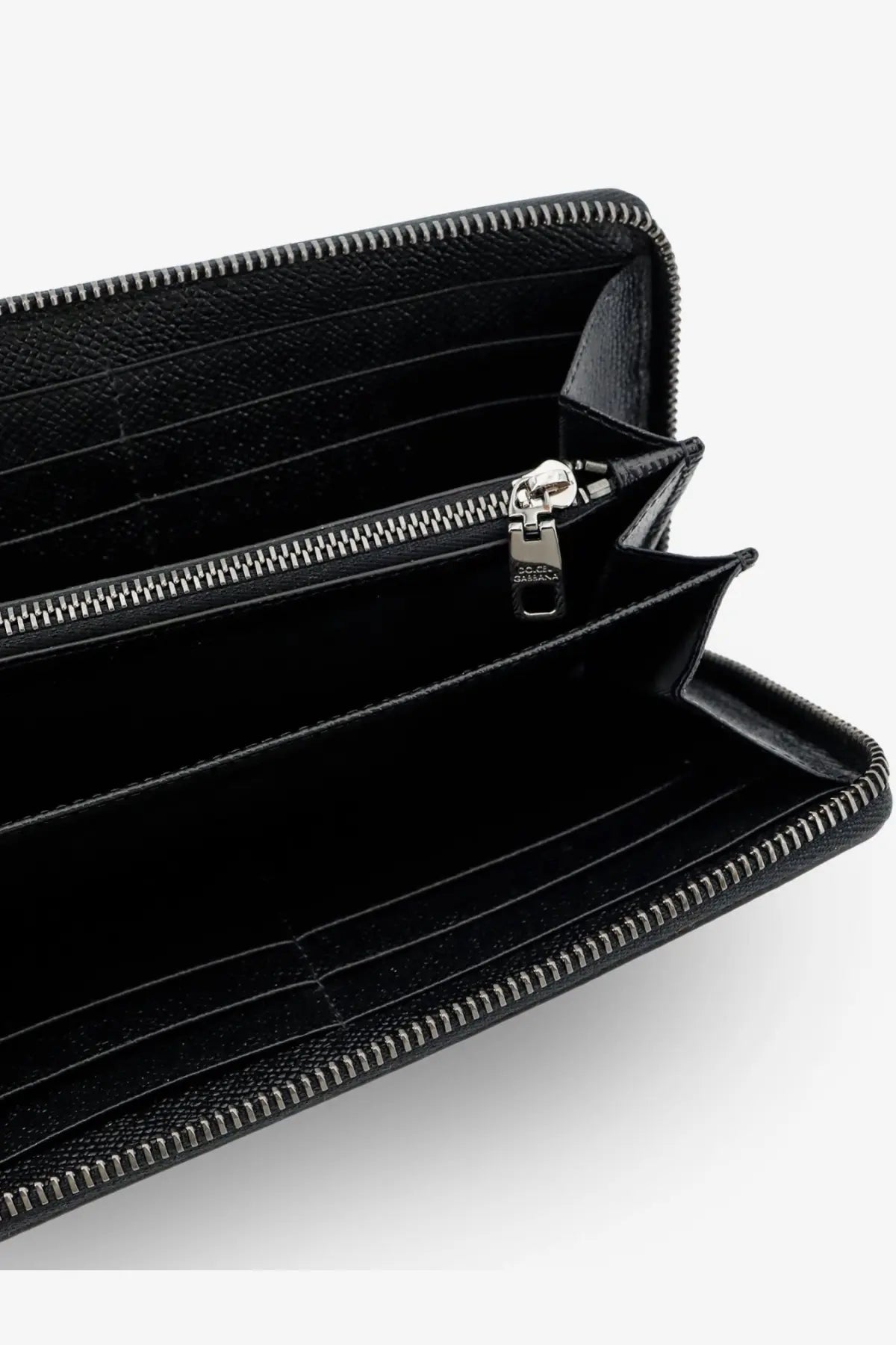 Dolce &amp; Gabbana men’s hammered black leather long wallet with silver zipper and pull tab