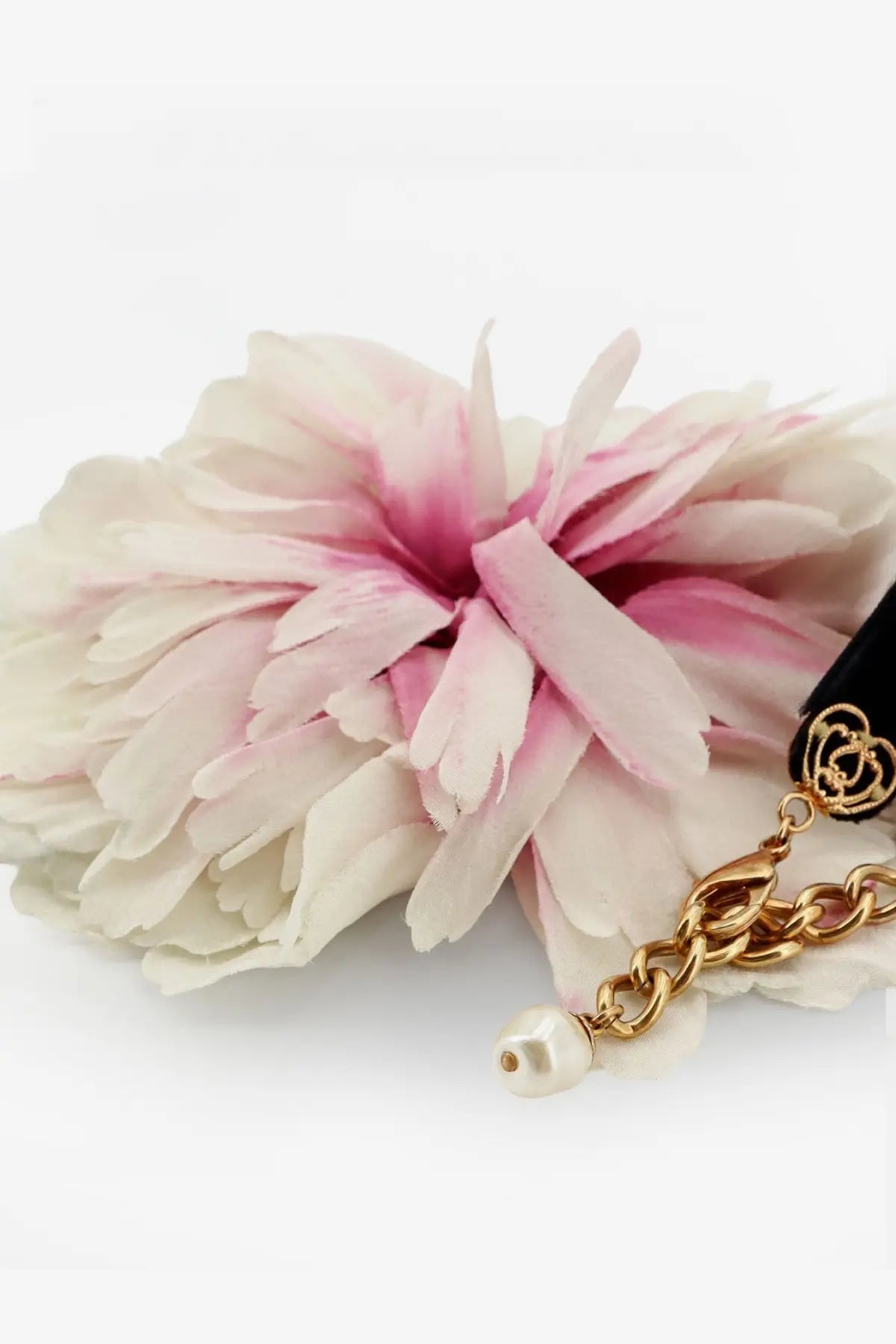 Dolce &amp; Gabbana women’s bracelet white with delicate pink and white peony flower accessory gold chain and pearl charm