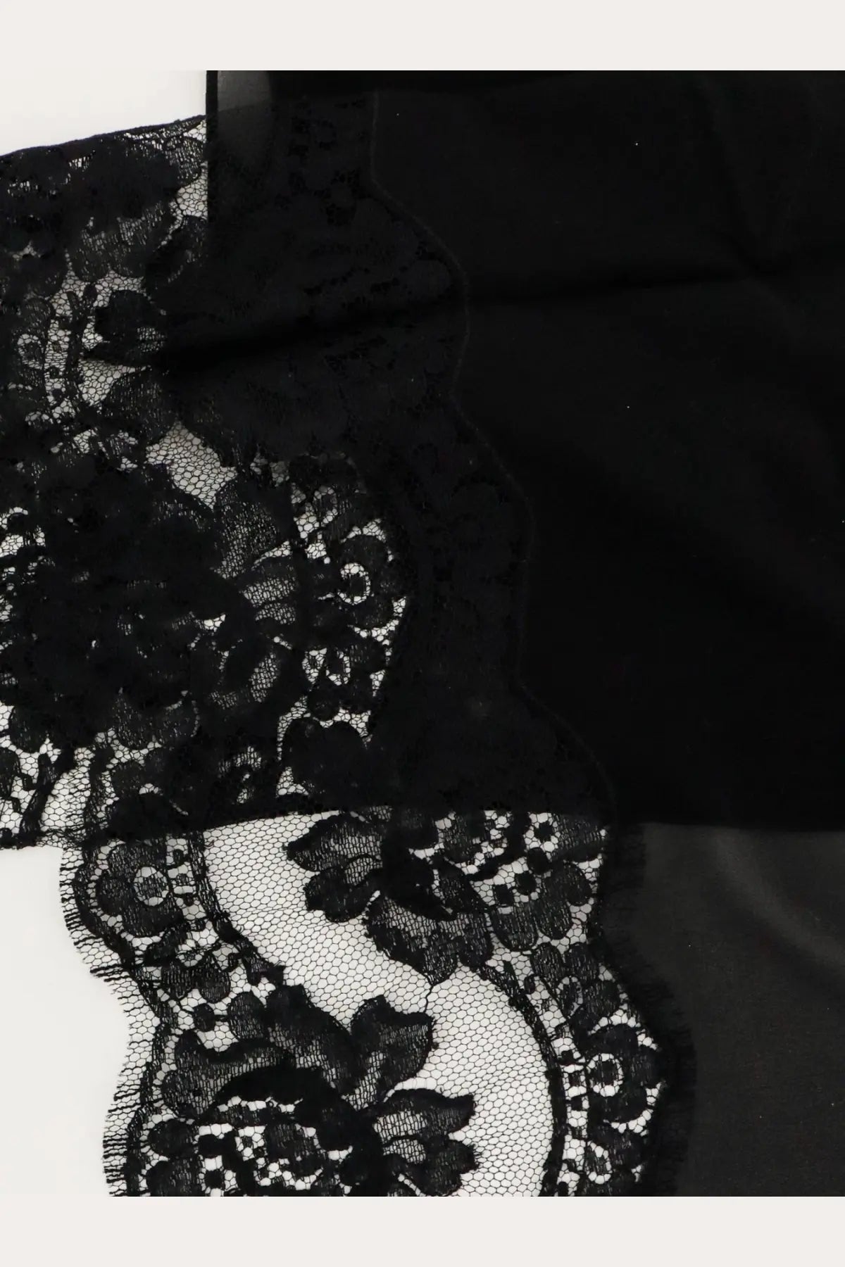 Dolce &amp; gabbana women’s chador silk and cotton scarf black with delicate black floral lace trim and scalloped edges
