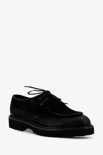 Doucal’s men’s commander black suede lace up oxford shoe with chunky rubber sole viewed from the back