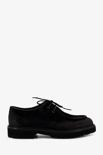 Doucal’s men’s commander black suede lace-up oxford shoe with chunky rubber sole shown from the back side