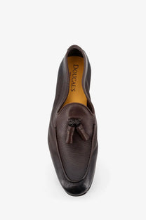 Doucal’s men’s daino gold dark brown leather tassel loafer with textured finish and classic slip-on design