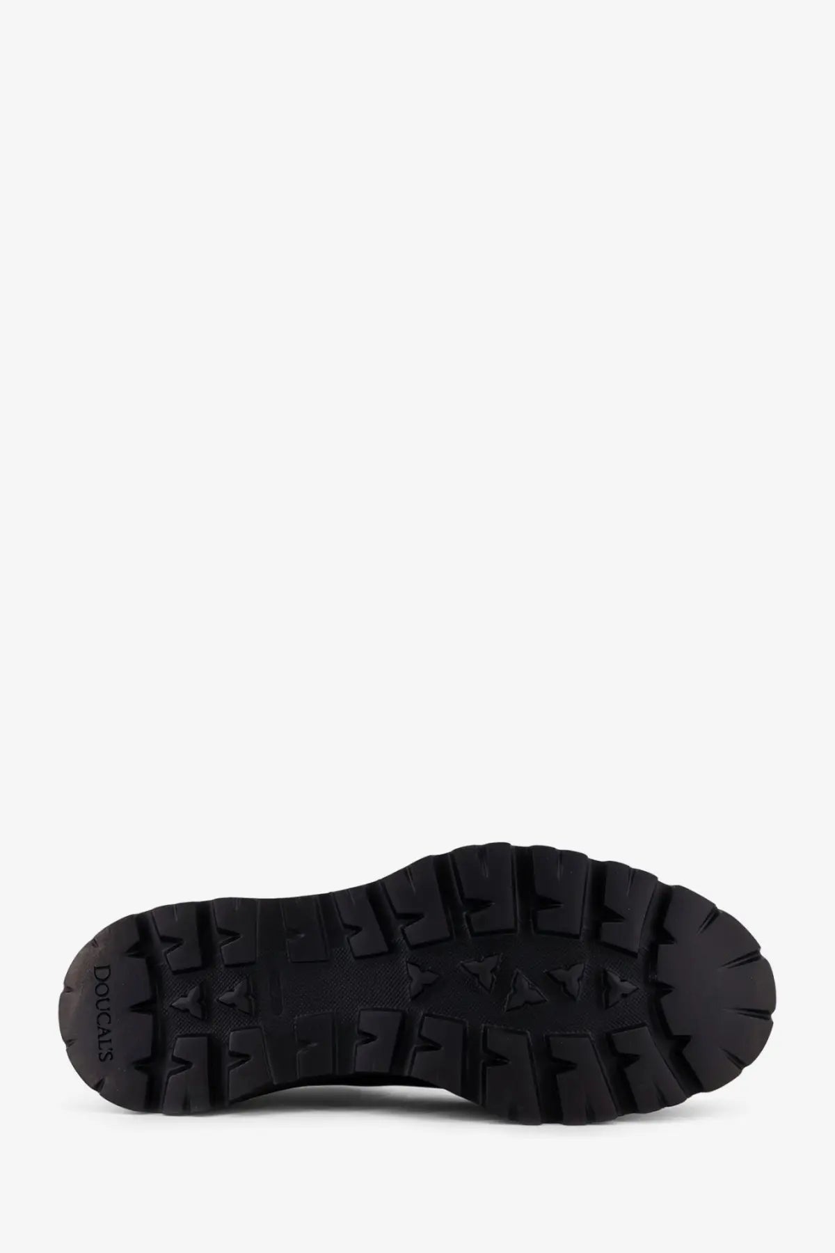 Black rubber sole with deep tread and embossed doucal’s branding on heel of doucal’s men’s horse leather ankle boots gold