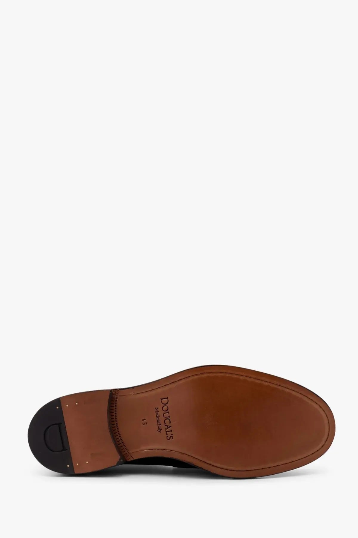 Brown leather sole with black rubber heel and doucal’s branding on the back of doucal’s men’s penny leather loafers black