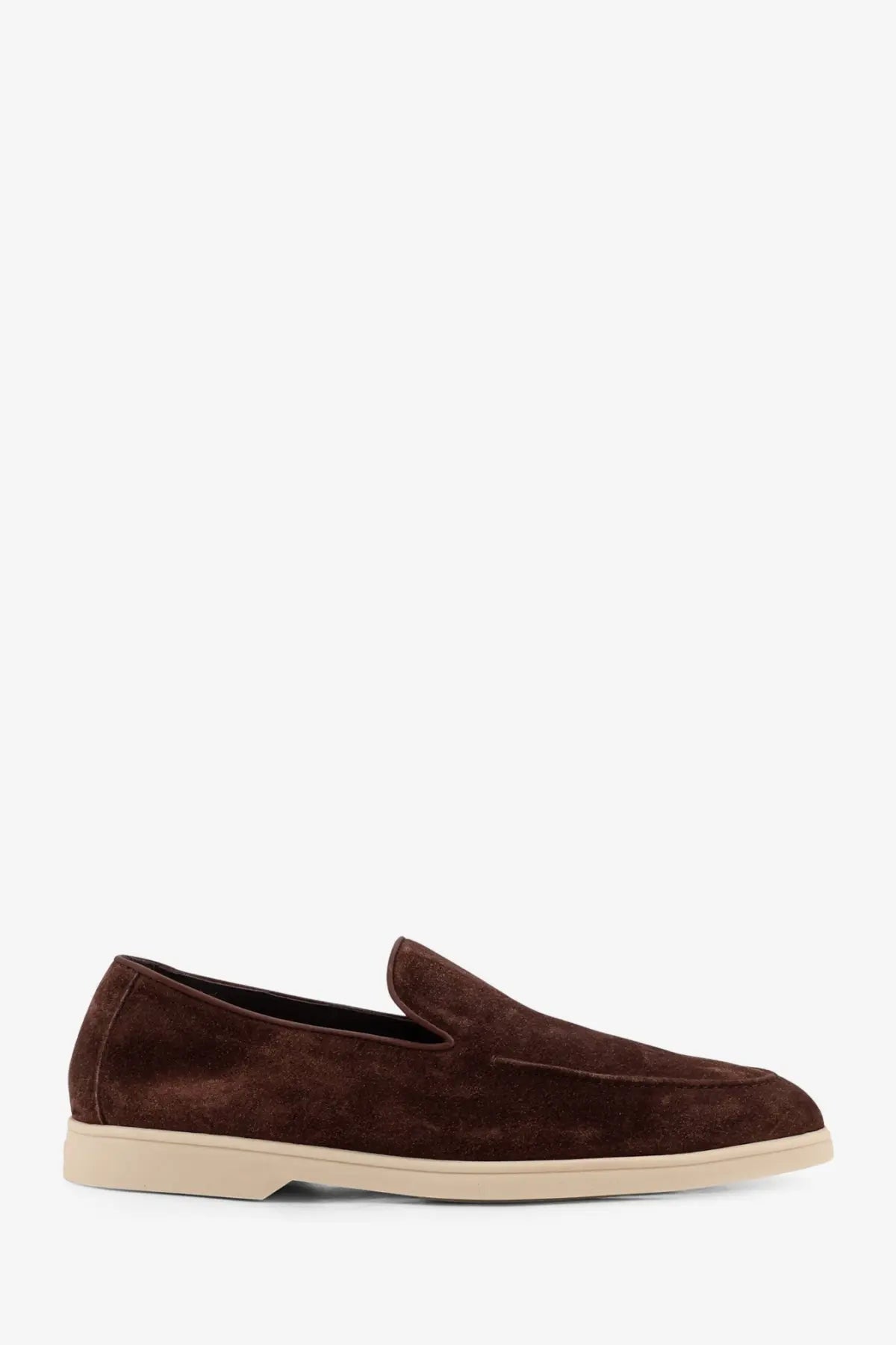 Doucal’s men’s reverse suede loafers brown with cream rubber sole made of brown suede for casual wear