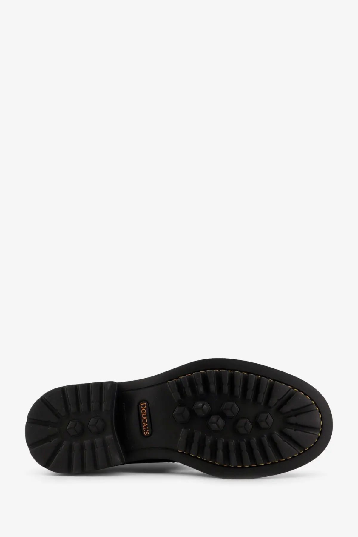 Black rubber sole with hexagonal tread and douglas branding on the heel of doucal’s men’s triumph leather ankle boots black back view