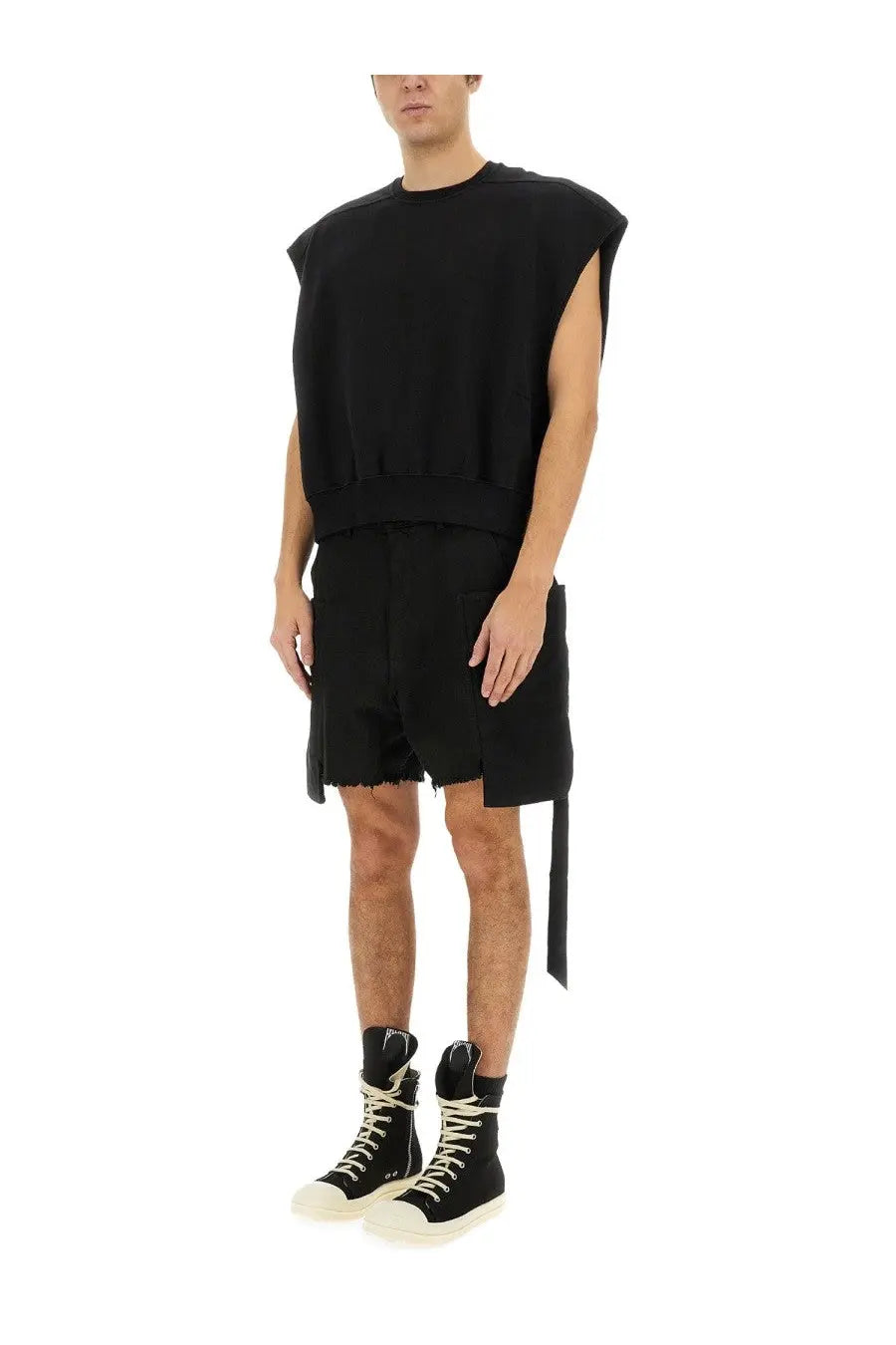 Drkshdw men’s bermuda cargo black sleeveless sweatshirt with relaxed fit and frayed hem in black cotton blend
