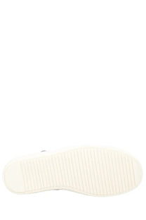 White rubber sole with textured ribbed pattern on drkshdw men’s low sneaks sneaker grey