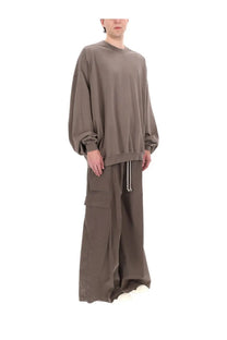 A loose-fitting olive green oversized sweatshirt with long sleeves and crew neck in drkshdw men’s pantalon cargo jumbo belas brown collection