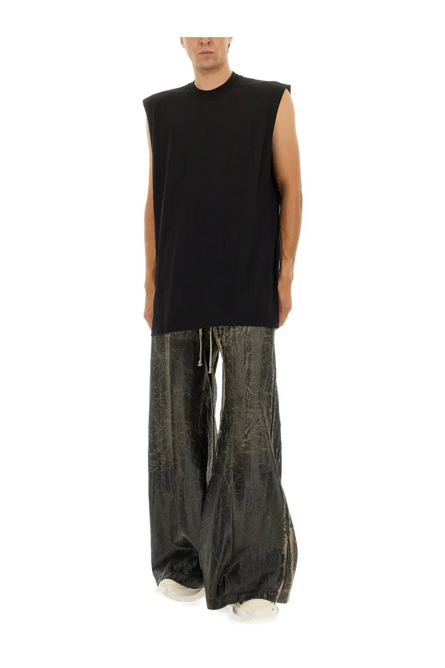 Black sleeveless t-shirt with relaxed oversized fit paired with drkshdw men’s pants geth belas black