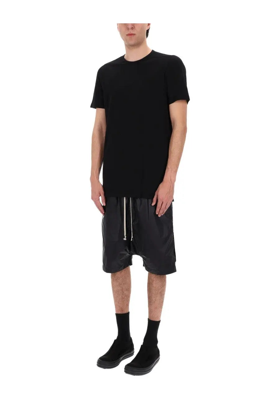 Drkshdw men’s black short-sleeved t-shirt with relaxed fit and ribbed crew neckline for casual wear