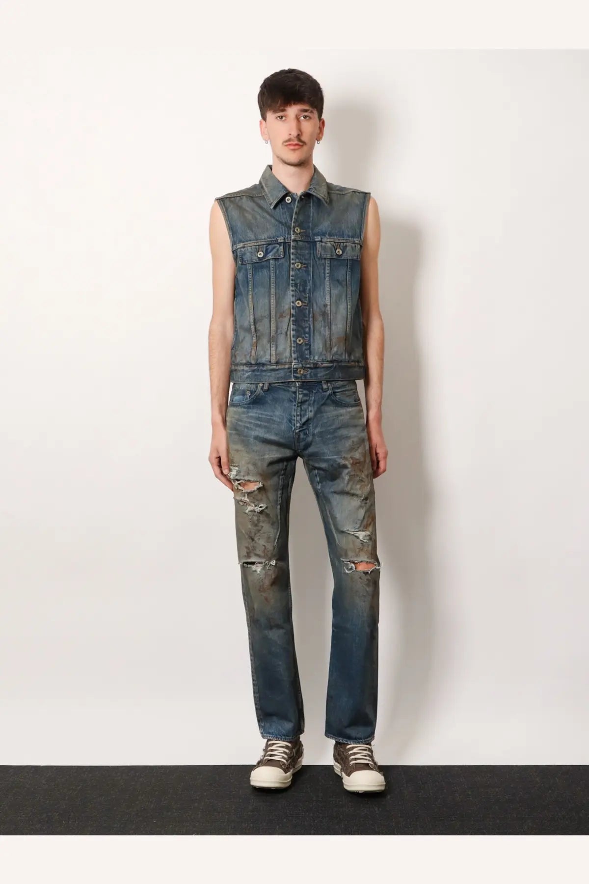 Drkshdw men’s distressed blue denim sleeveless vest with button closures and flap pockets vintage wash