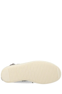 White rubber sole with textured ribbed pattern of drkshdw men’s sneaker alta in denim brown