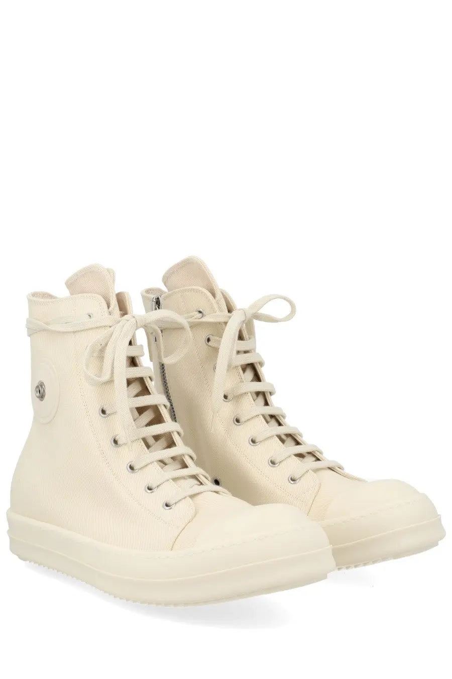 Cream-colored DRKSHDW men’s sneaker alta in denim white with canvas upper rubber sole and metal eyelet laces