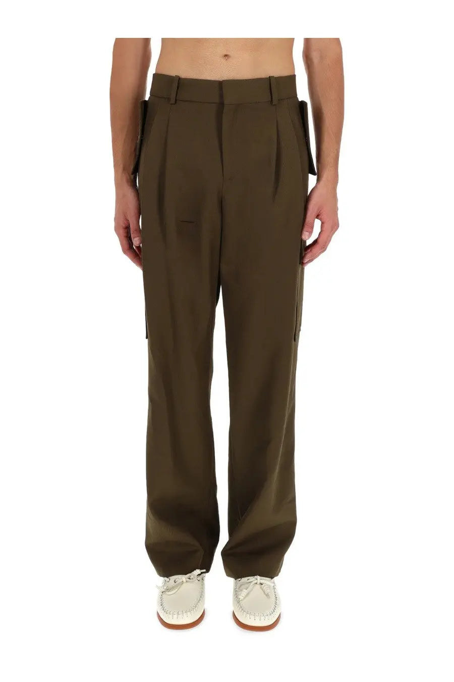 Olive green pleated cargo pants with side pockets and structured waistband from drôle de monsieur mens collection