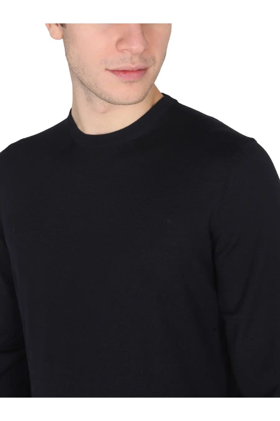 Black crewneck sweater with subtle textured knit minimalistic design made of wool by drumohr men’s wool jersey multicolor