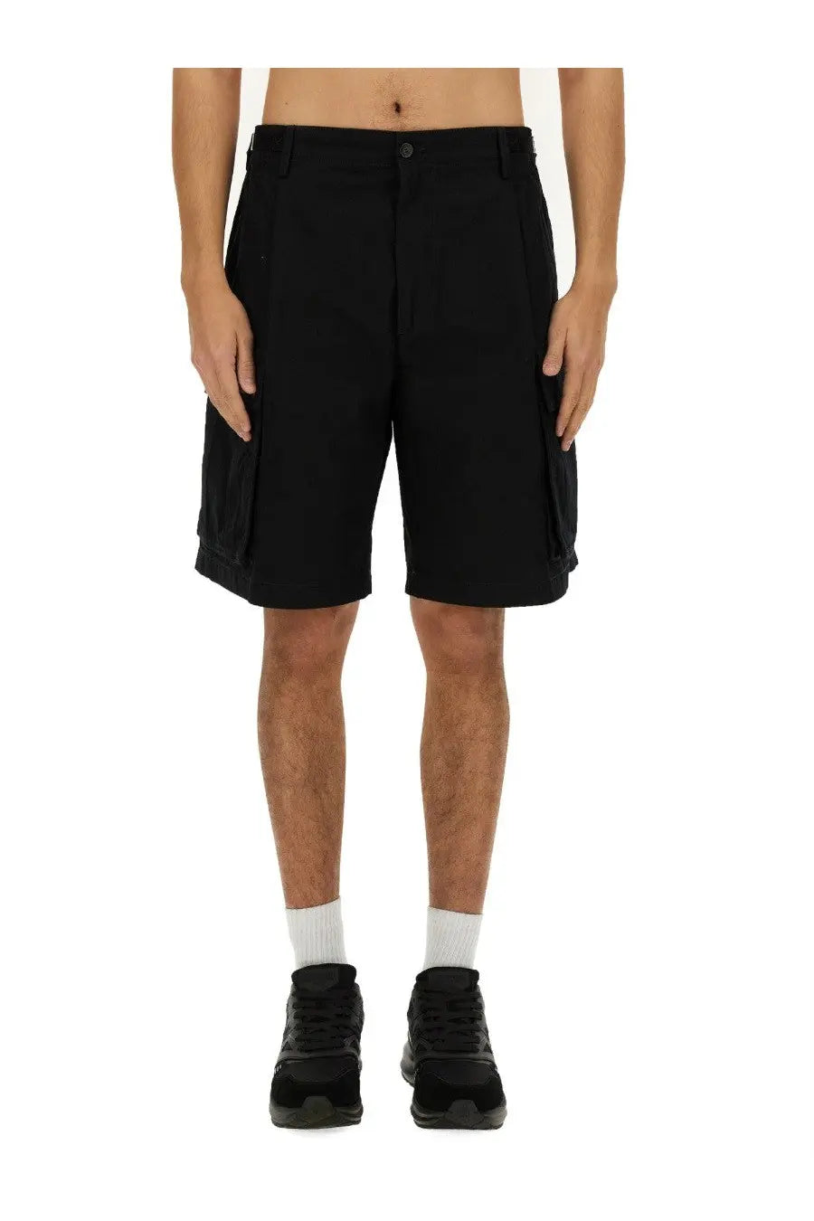 Dsquared2 men’s bermuda cargo black shorts with sleek modern design and sturdy fabric perfect for casual wear