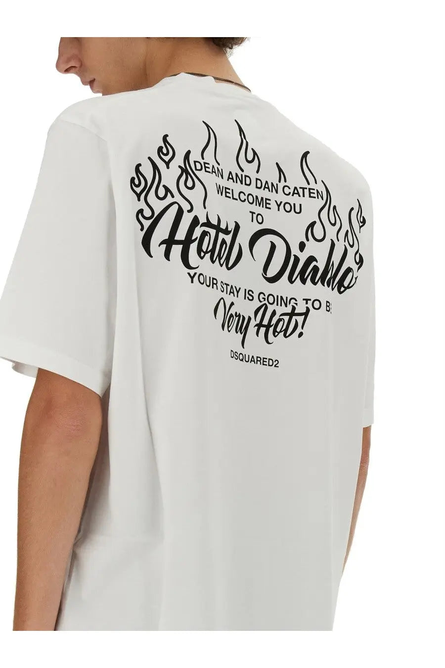 Dsquared2 men’s cool fit white cotton t-shirt with bold black hotel diablo graphic and flame print on front