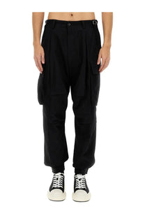 Dsquared2 men’s icon new generation black cargo pants with pleated waistband and multiple side pockets in durable fabric