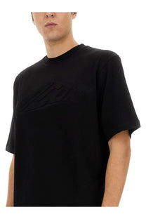 Dsquared2 men’s black short-sleeved crew neck t-shirt with subtle textured mountain logo across the chest