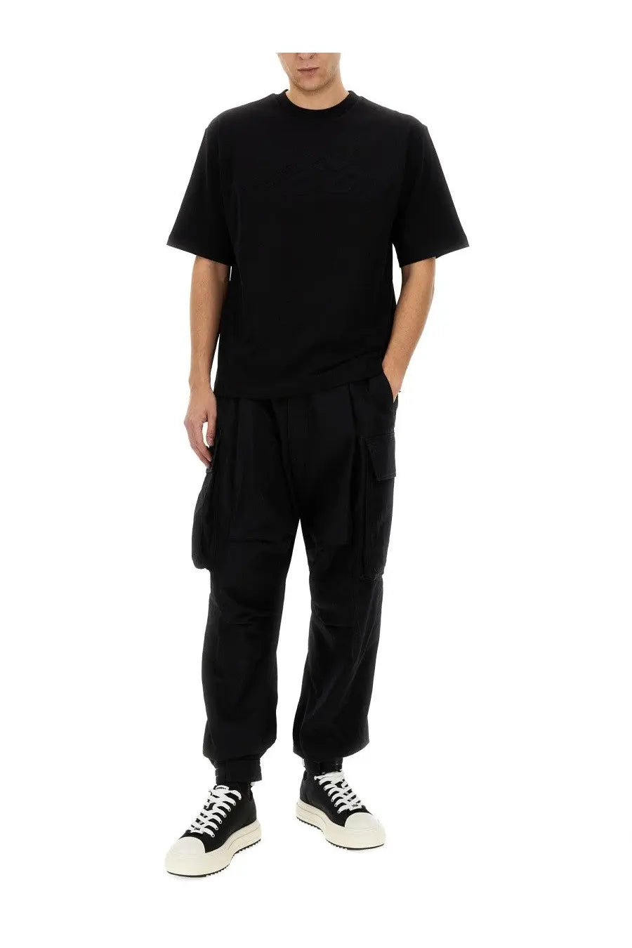 Black y-3 crewneck t-shirt with short sleeves and relaxed fit in dsquared2 mens icon new generation shirt black design