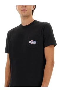 Dsquared2 men’s black short-sleeve t-shirt with chest pocket featuring the brand logo patch in cotton material